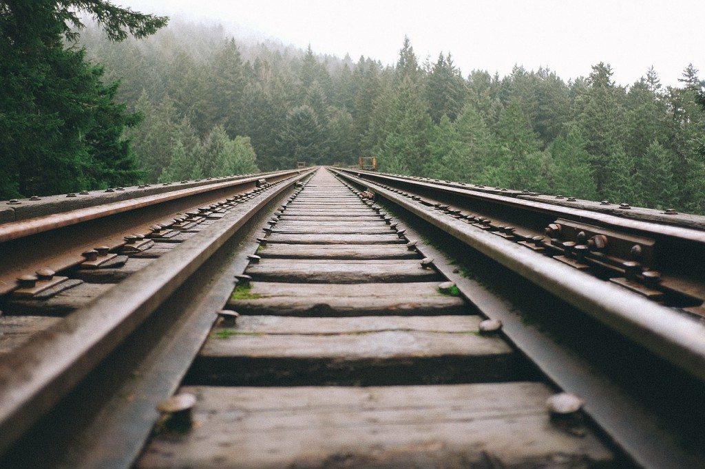 railway-731340_1280-1024x682