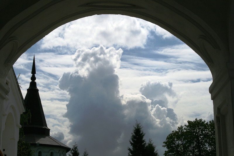 monastery-183025_1280