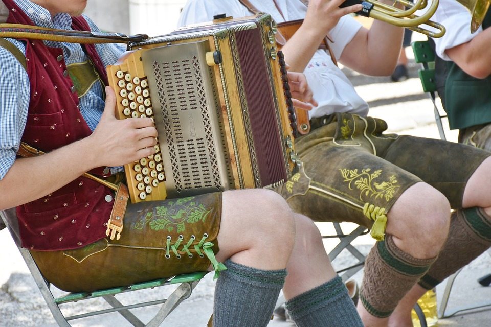 music-1420229_960_720